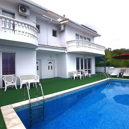 빌라 Luxury Italiana With Largepanoramicseaview And Private Pool 발치크
