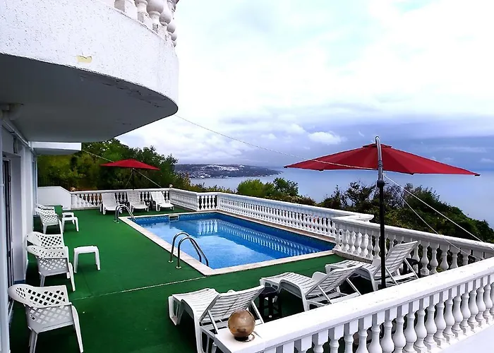 Luxury Italiana With Largepanoramicseaview And Private Pool بالشيك